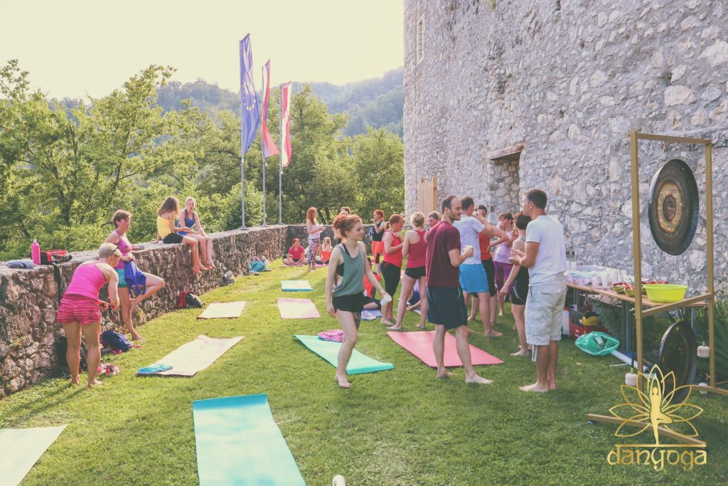 DanYoga 108 pozdravov soncu 2018_10