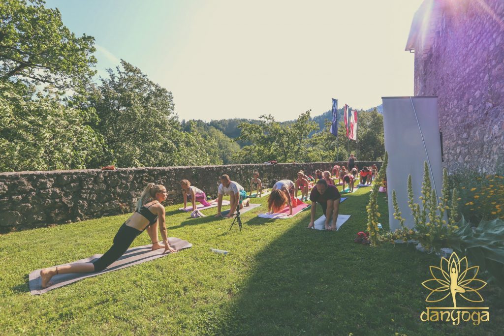 DanYoga 108 pozdravov soncu 2018_16