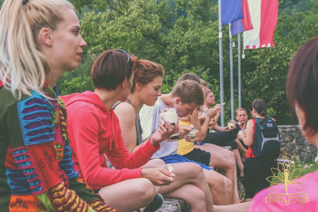 DanYoga 108 pozdravov soncu 2018_23