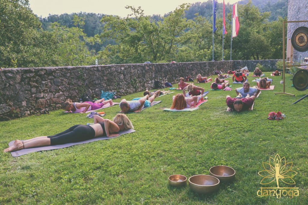 DanYoga 108 pozdravov soncu 2018_28