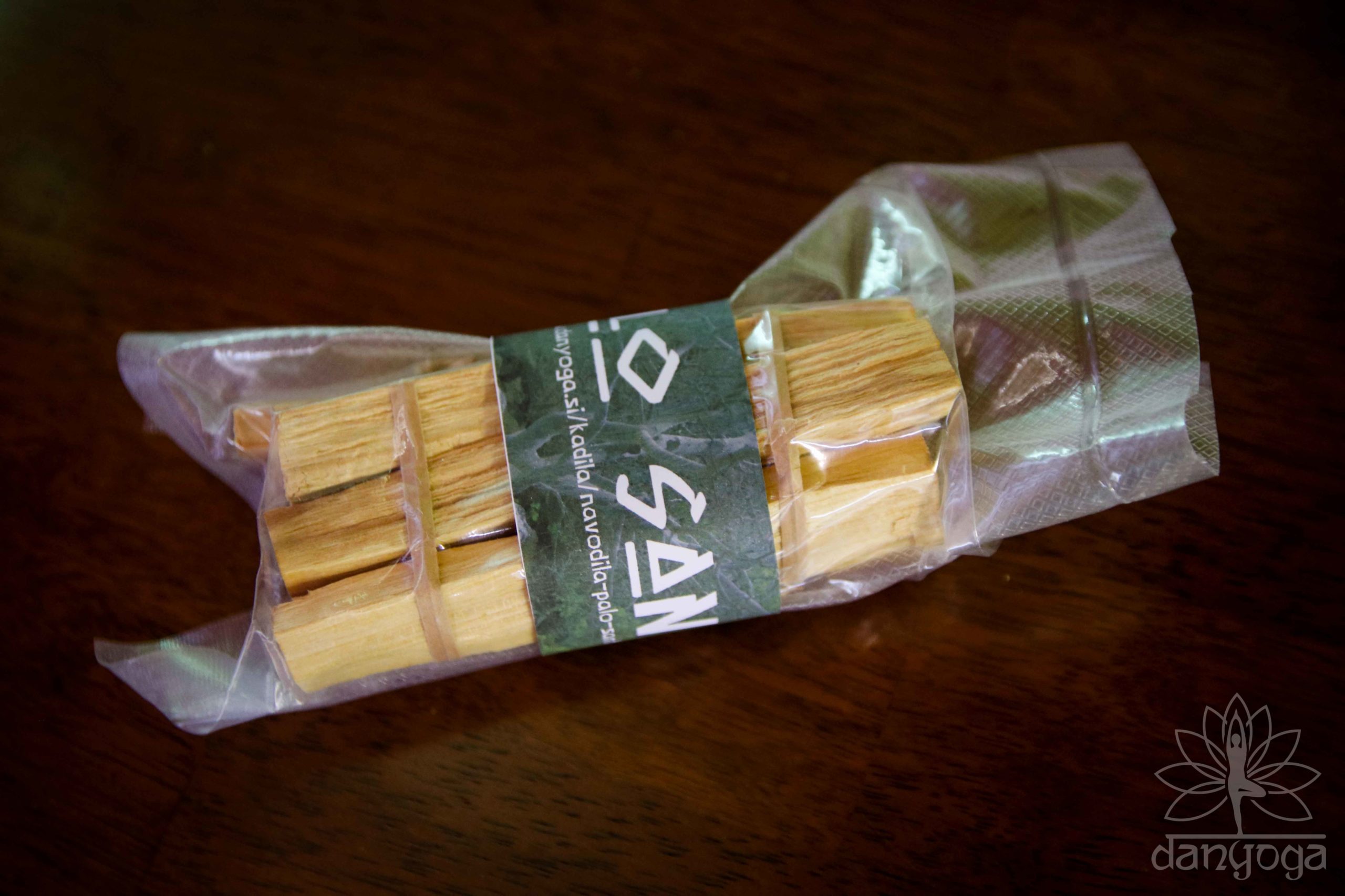 Palo Santo Sveti Les DanYoga