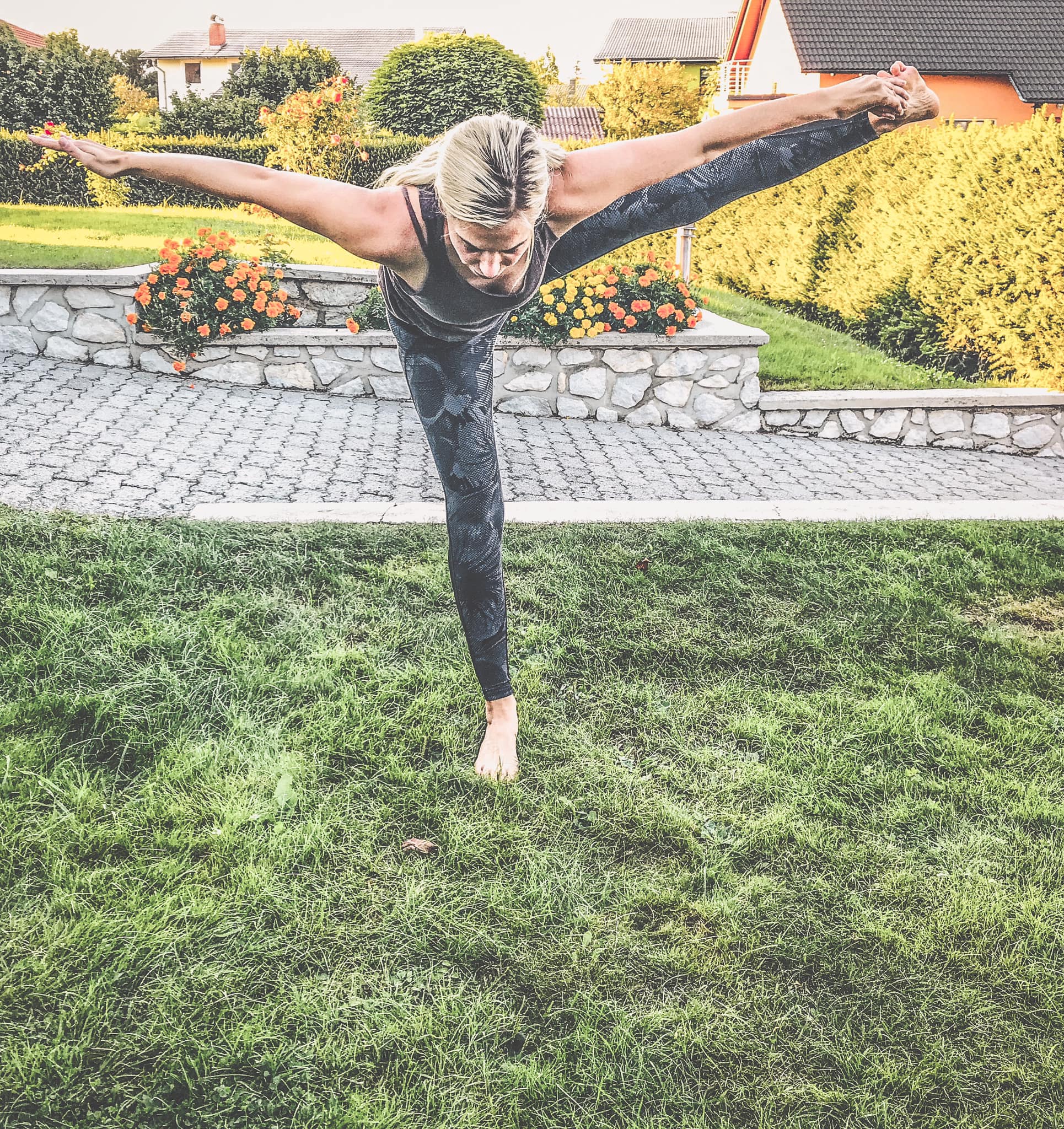 Vadbe Joge Joga DanYoga Studio Parižlje Savinjska