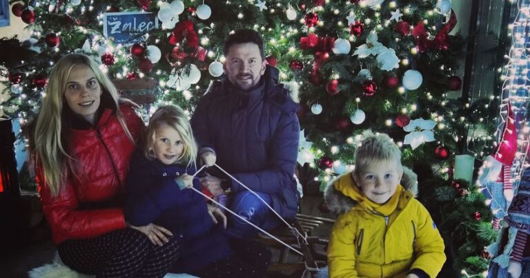 Prazniki polni objemov, ljubezni in veselja